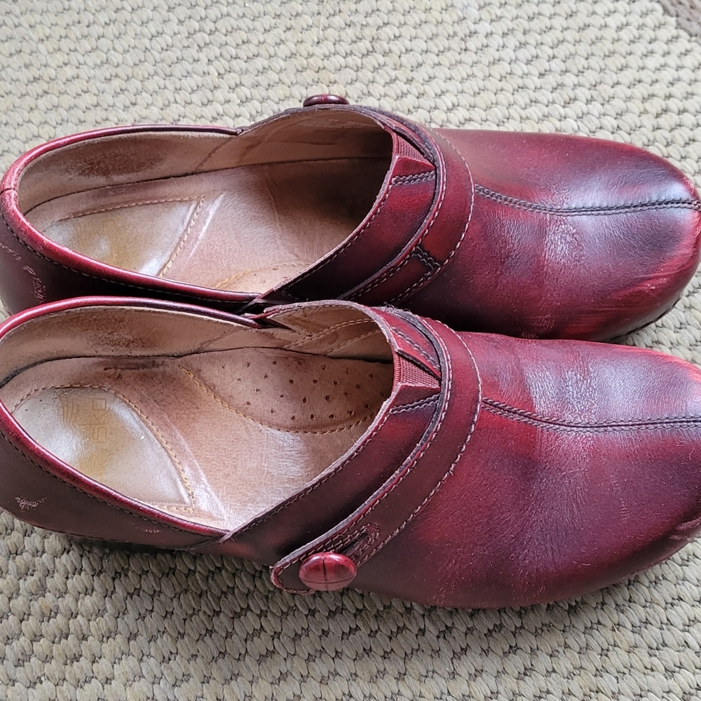 Red Dansko Clogs Size 41 - image 1